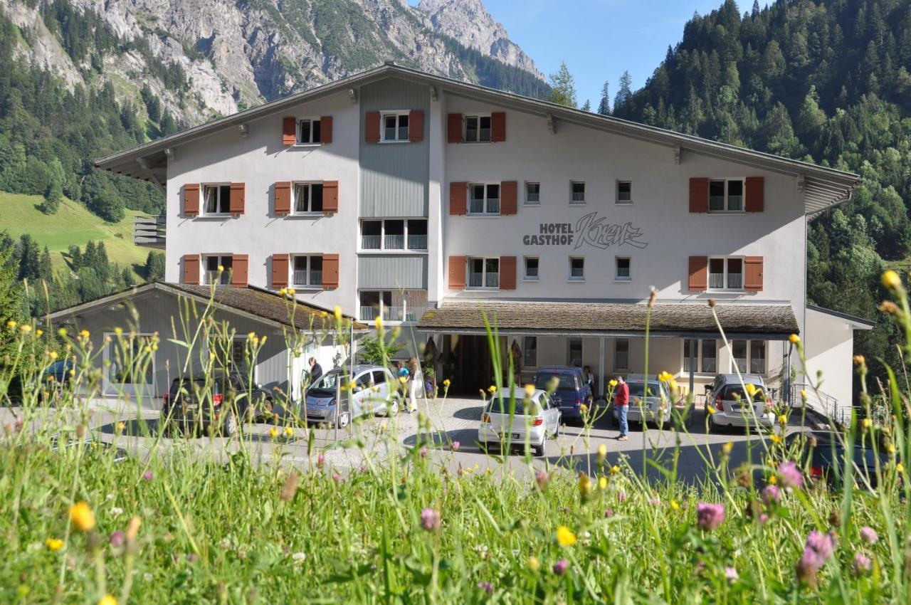 Hotel Gasthof Kreuz Sonntag Bagian luar foto