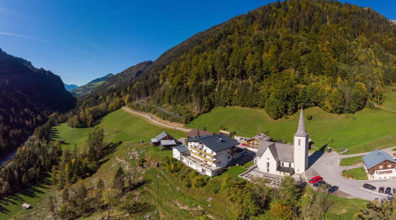 Hotel Gasthof Kreuz Sonntag Bagian luar foto